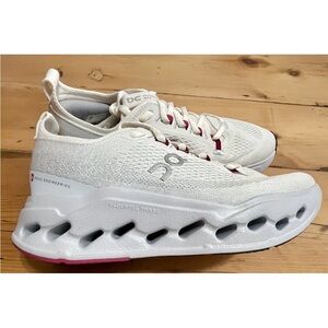 NWOB - ON Running Cloudsurfer Max Women’s Sneakers Shoes NEW - No Box